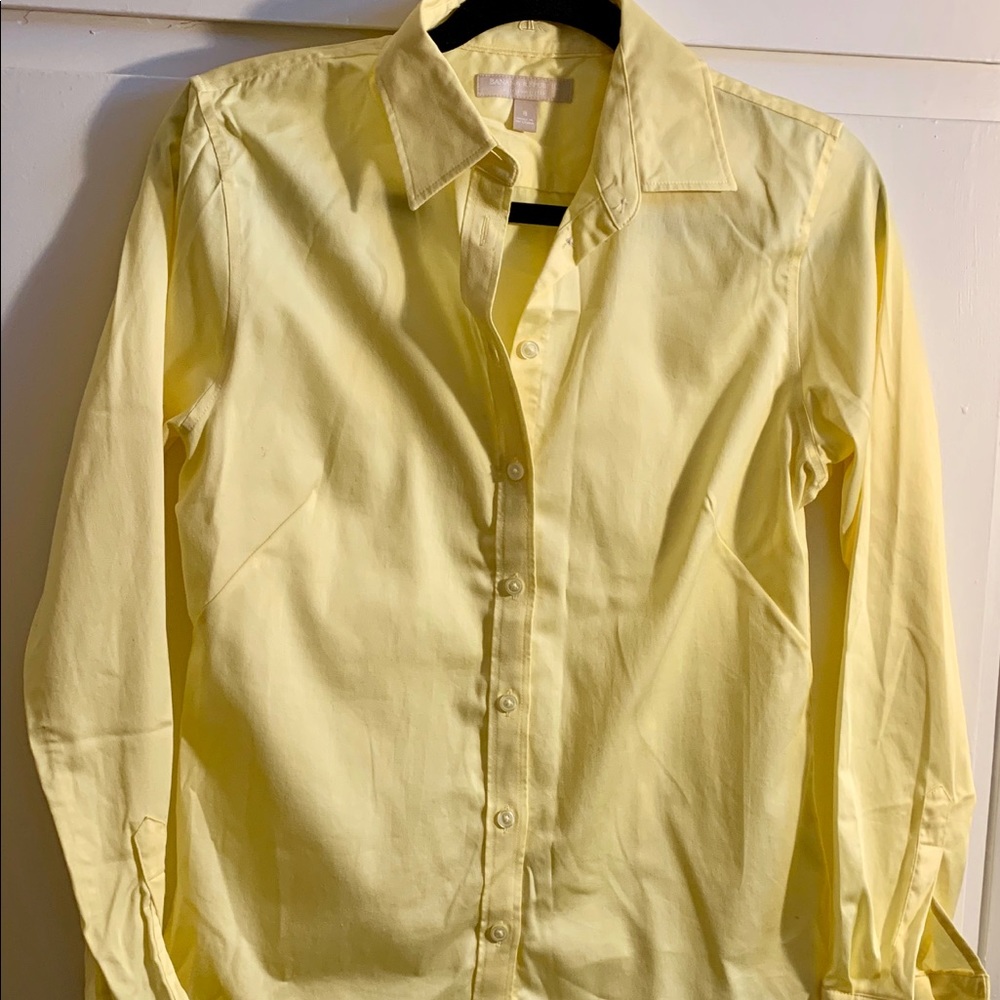 Banana Republic Fitted Non Iron Button Down
